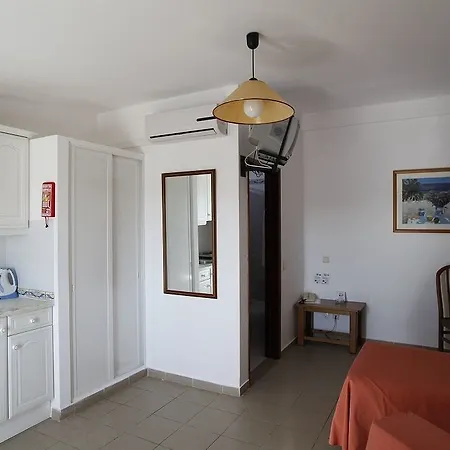 Muthu Balaia Sol Αλμπουφέιρα